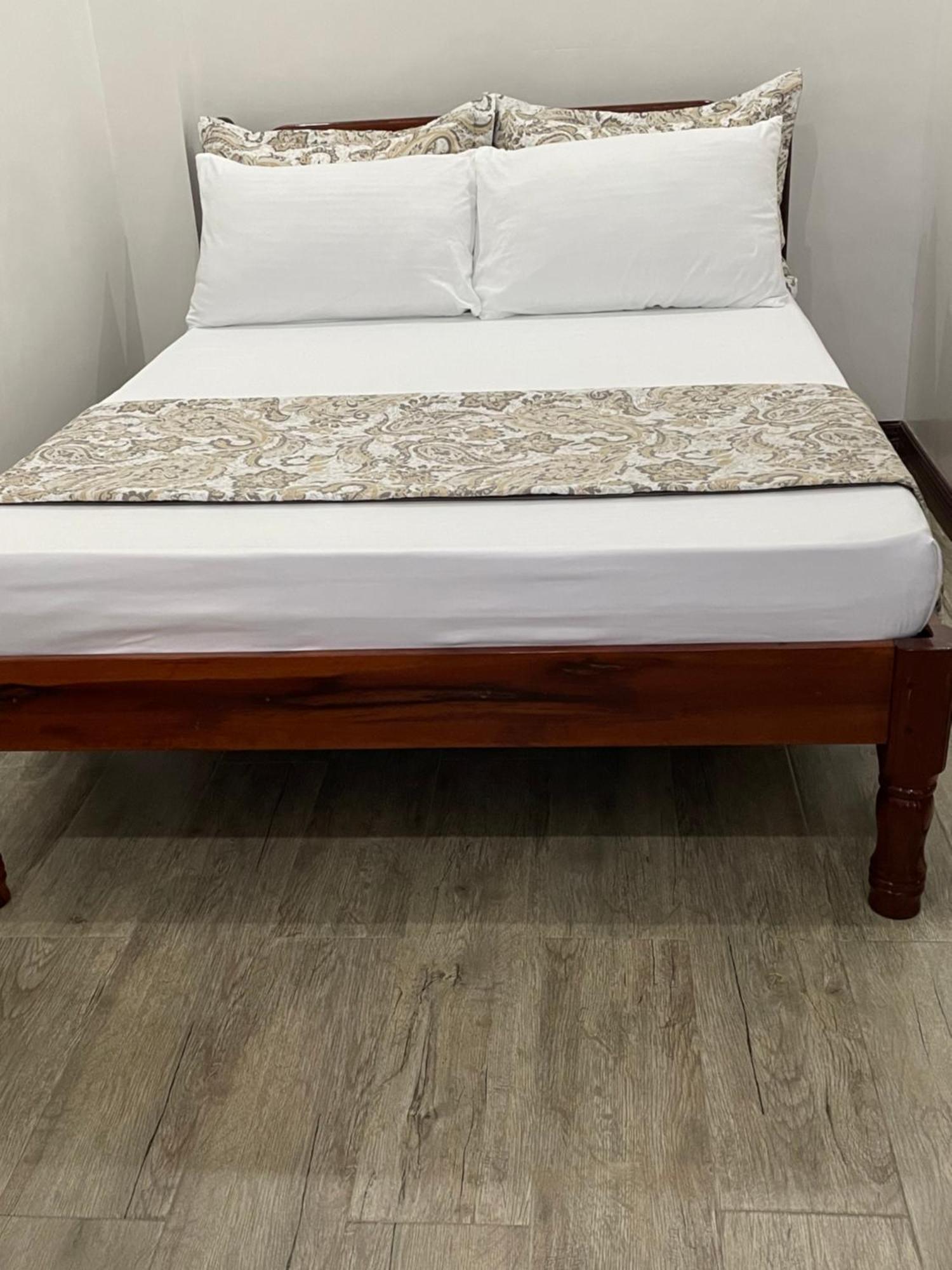 Pepayen Homestay Хенерал Луна Екстериор снимка
