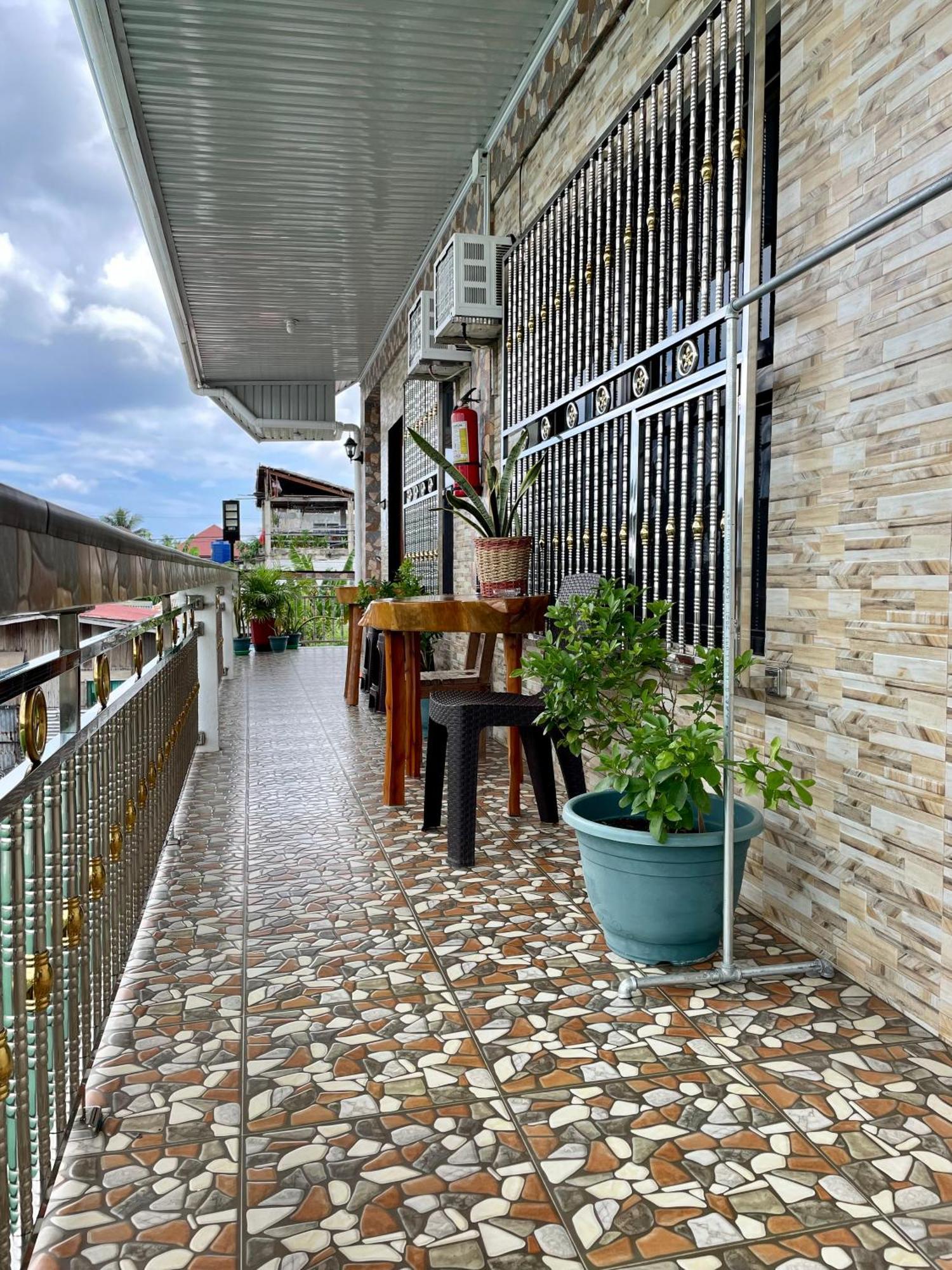 Pepayen Homestay Хенерал Луна Екстериор снимка
